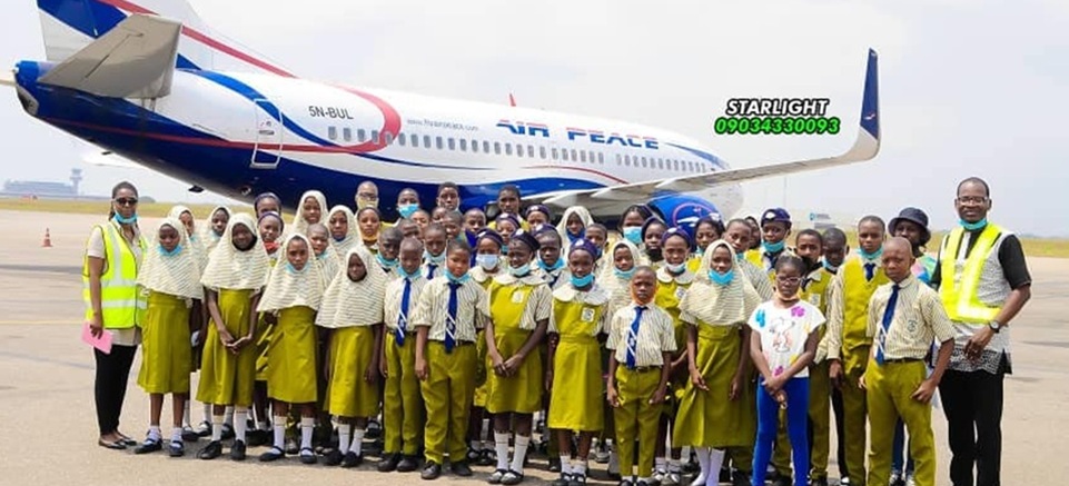 Students at Oba-Adelani Gbogboade Memorial Schools